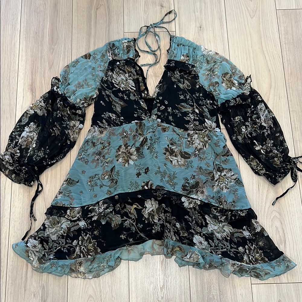 NWOT ASOS Petite Ruched Tiered Floral Mini Boho Dress